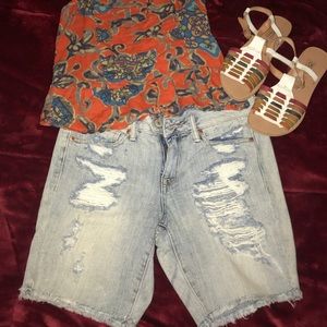 American Eagle distressed midi short. Size 2